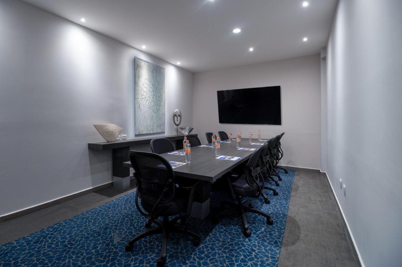 Holiday Inn Express Hotel & Suites Hermosillo By Ihg Bagian luar foto