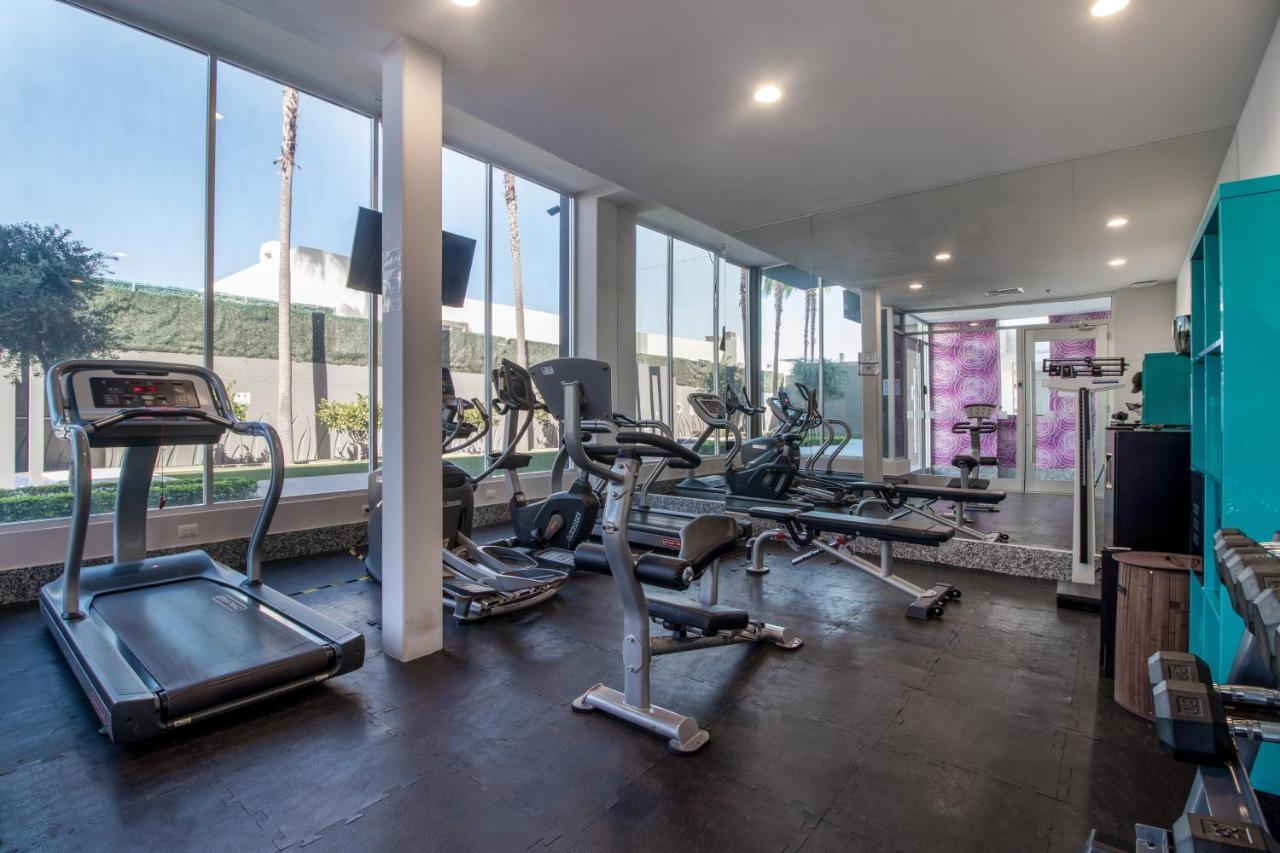Holiday Inn Express Hotel & Suites Hermosillo By Ihg Bagian luar foto