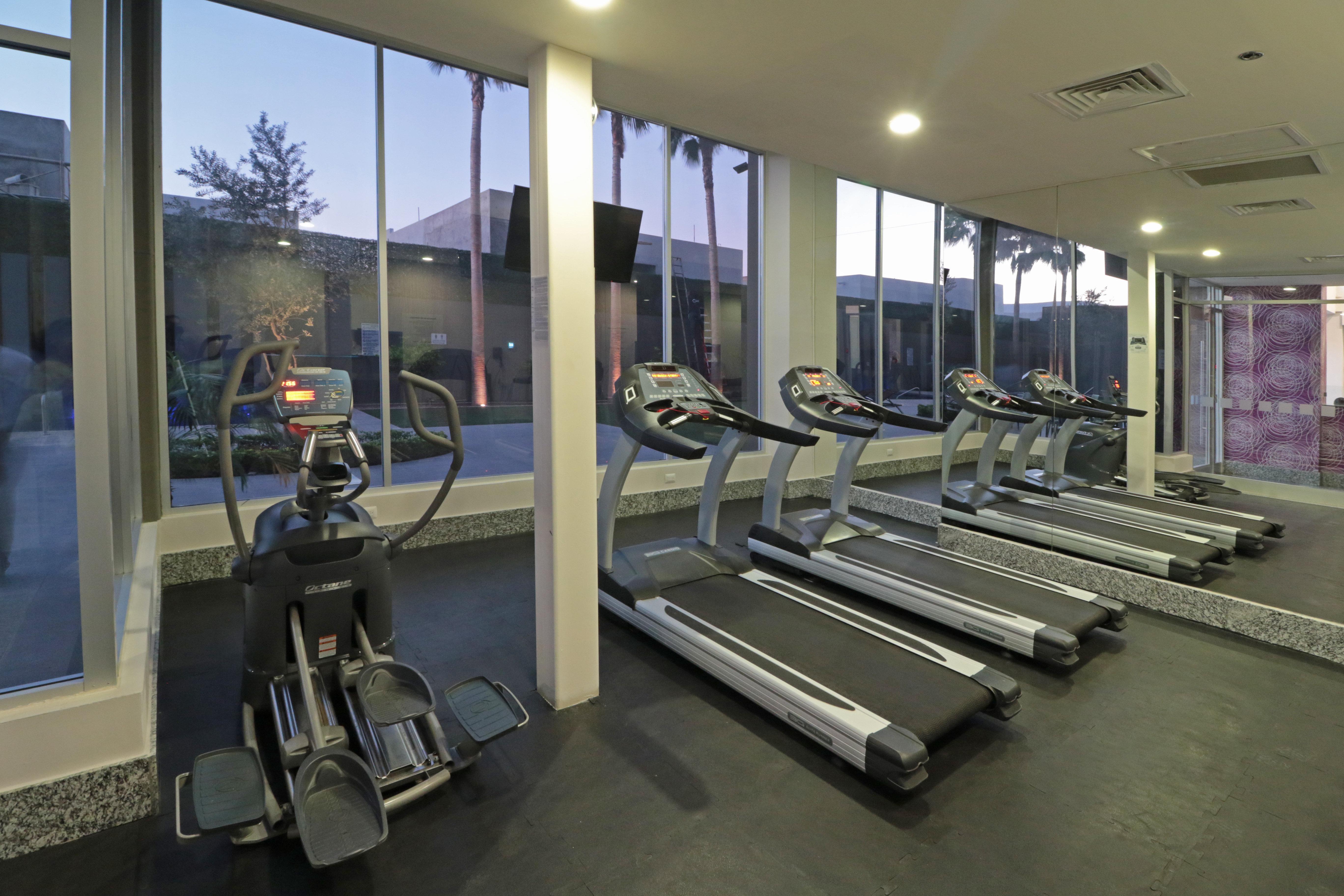 Holiday Inn Express Hotel & Suites Hermosillo By Ihg Bagian luar foto