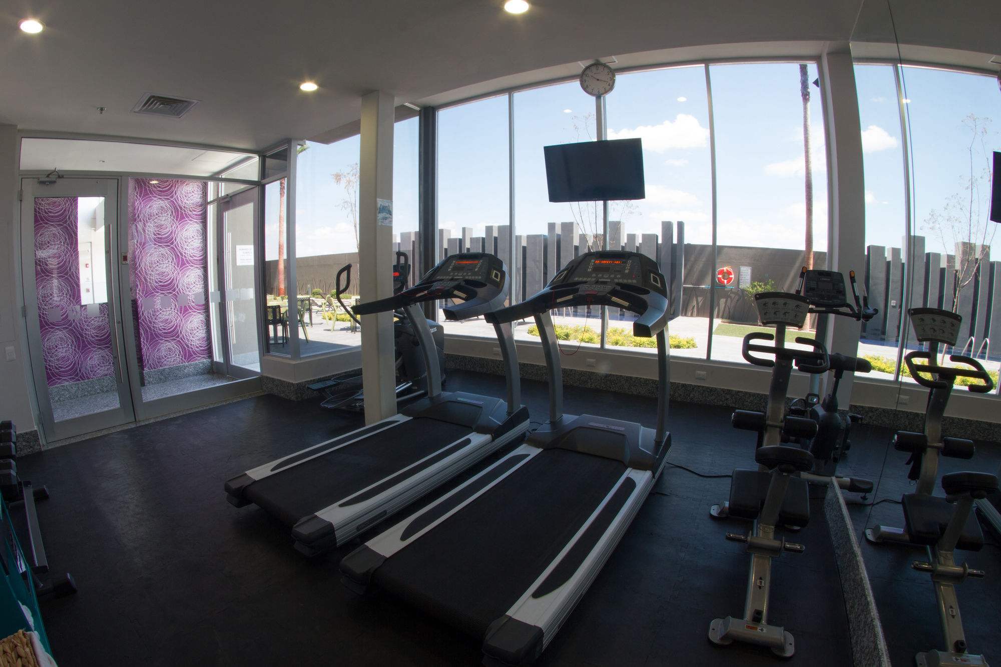 Holiday Inn Express Hotel & Suites Hermosillo By Ihg Bagian luar foto